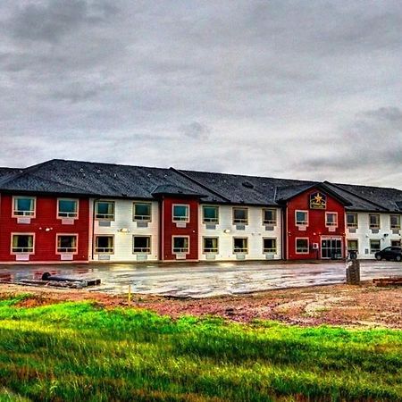 Western Star Inn & Suites Stoughton מראה חיצוני תמונה