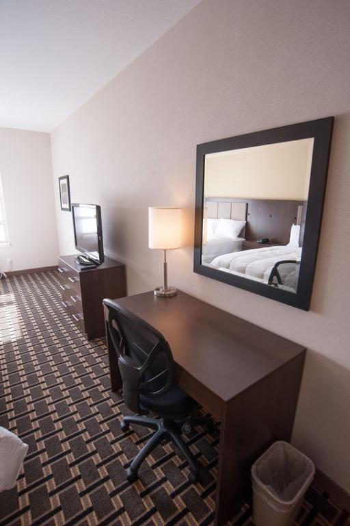 Western Star Inn & Suites Stoughton חדר תמונה