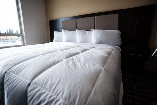 Western Star Inn & Suites Stoughton מראה חיצוני תמונה