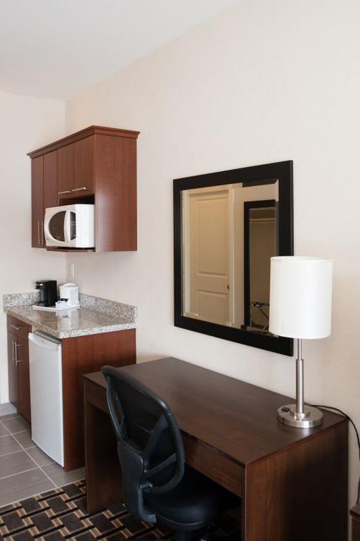 Western Star Inn & Suites Stoughton חדר תמונה