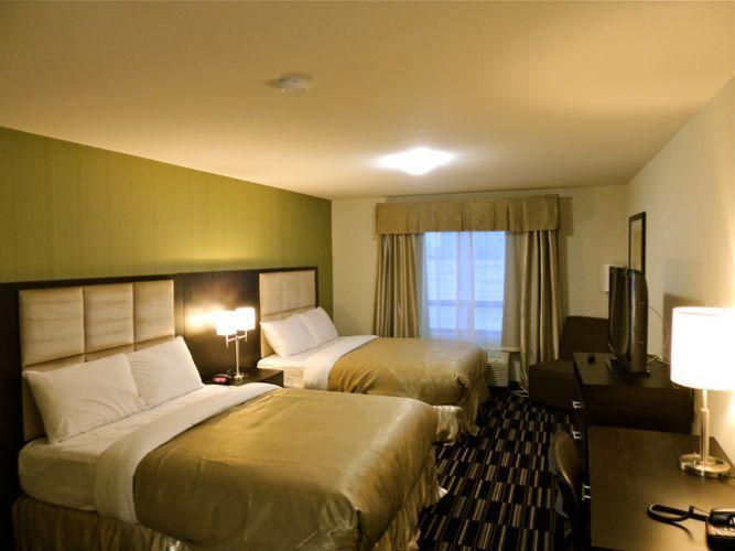 Western Star Inn & Suites Stoughton מראה חיצוני תמונה