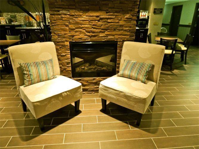 Western Star Inn & Suites Stoughton מראה חיצוני תמונה