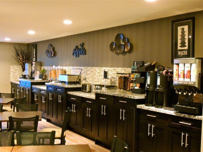 Western Star Inn & Suites Stoughton מראה חיצוני תמונה
